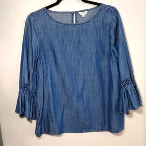 Crown and Ivy Women's Blue Denim Flutter Sleeve Shirt, Size Medium